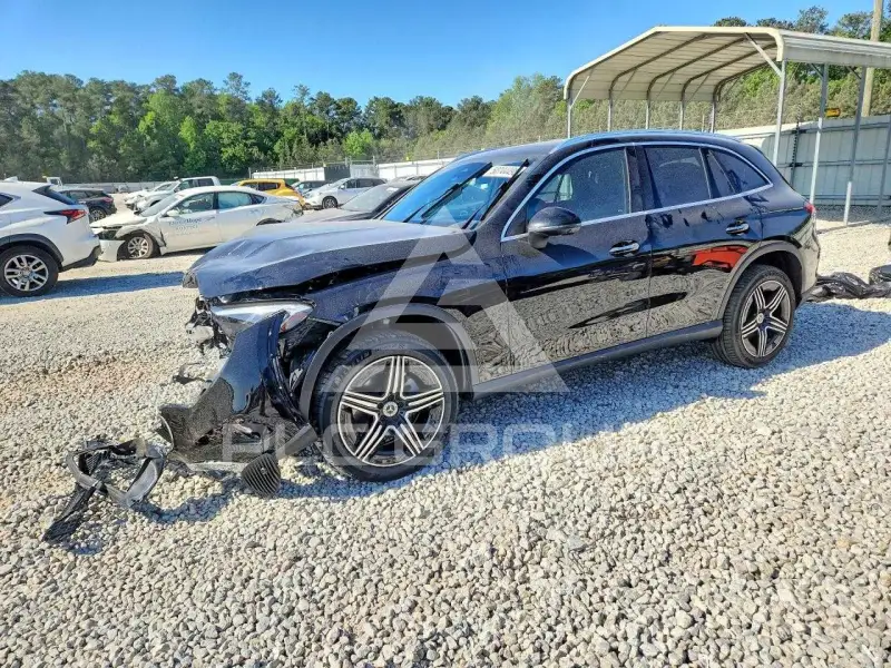 2026 Mercedes Benz GLC-Class photo