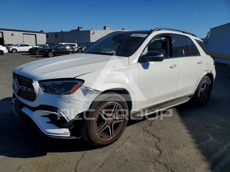 2026 Mercedes Benz GLE-Class фото