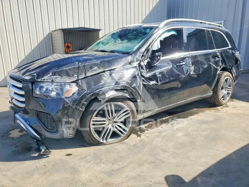 2026 Mercedes Benz GLS-Class photo