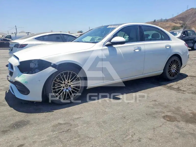 2026 Mercedes Benz C-Class фото