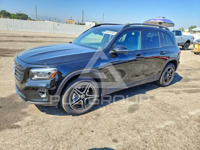 2026 Mercedes Benz GLB фото