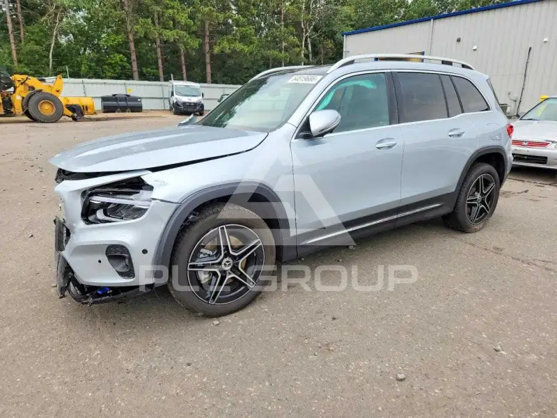 2026 Mercedes Benz GLB photo