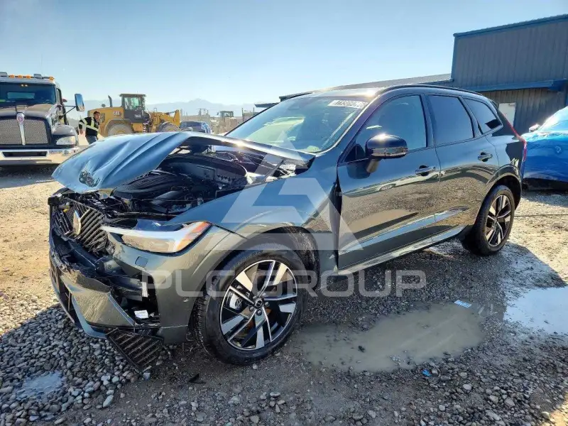 2026 Volvo XC60 фото