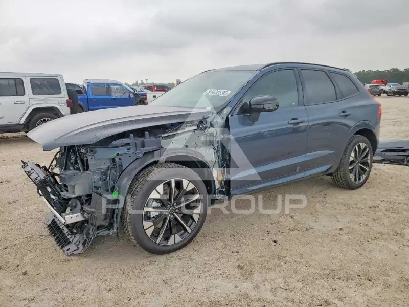 2026 Volvo XC60 фото
