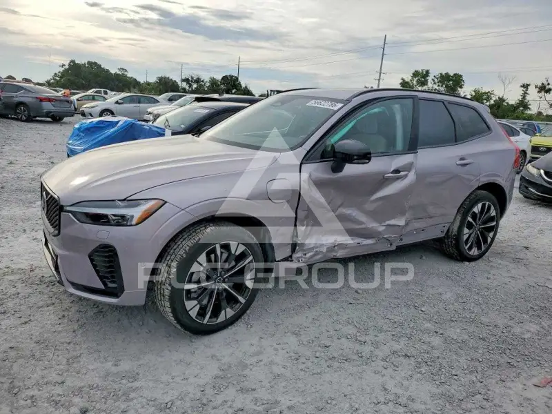 2026 Volvo XC60 фото
