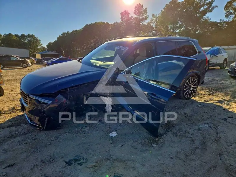 2026 Volvo XC90 фото