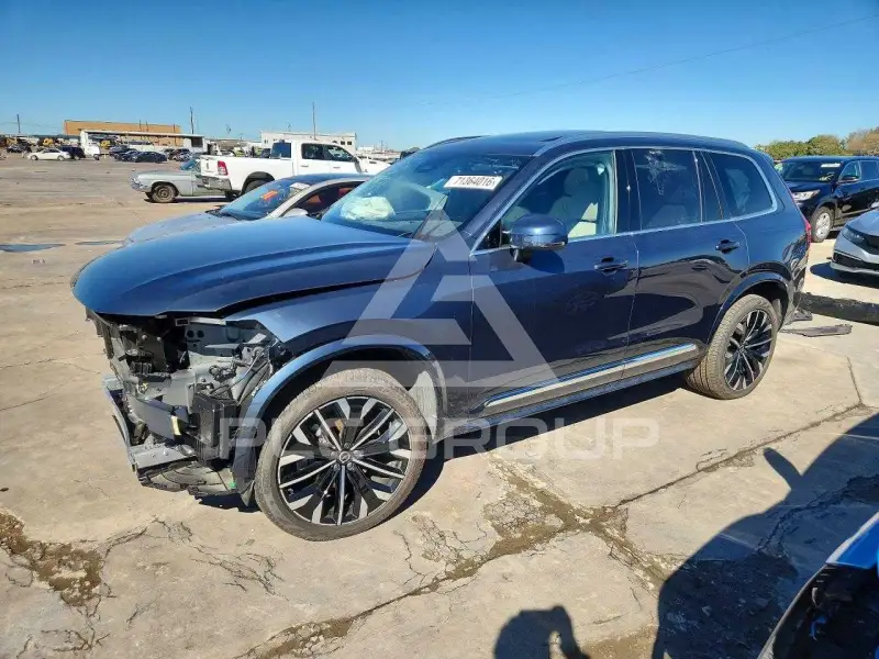 2026 Volvo XC90 фото