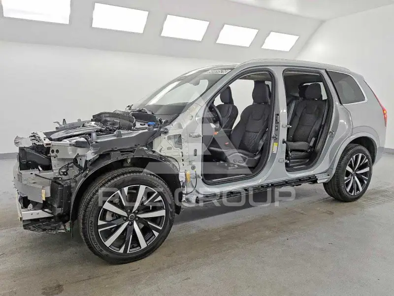 2026 Volvo XC90 фото