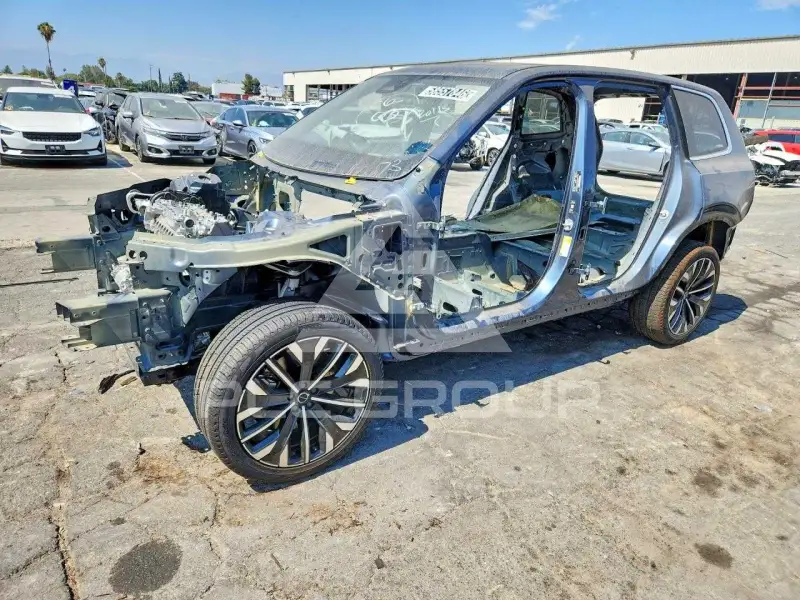 2026 Volvo XC90 фото