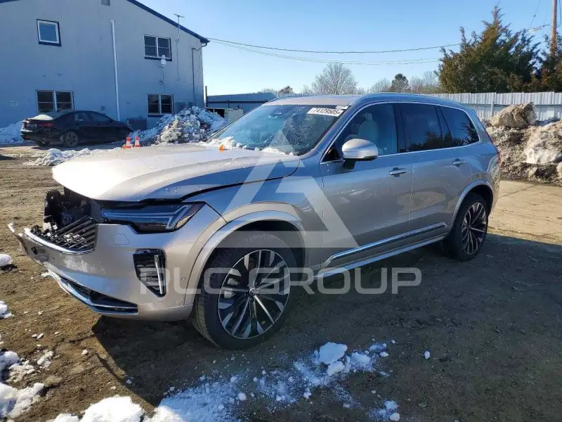 2026 Volvo XC90 photo