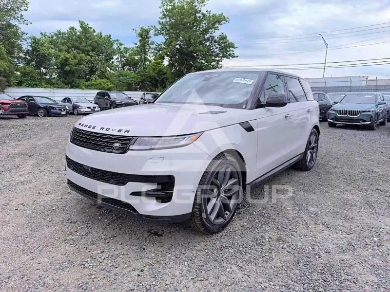 2026 Land Rover Range Rover photo