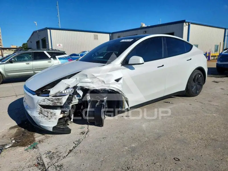 2026 Tesla Model Y фото