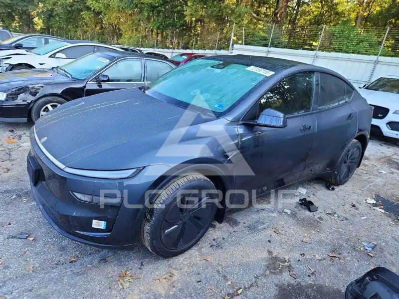 2026 Tesla Model Y photo