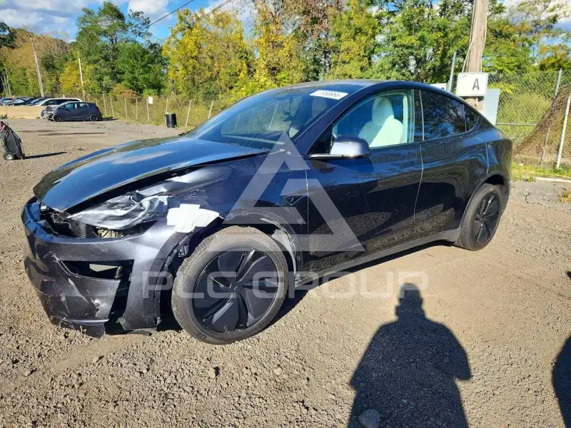 2026 Tesla Model Y фото