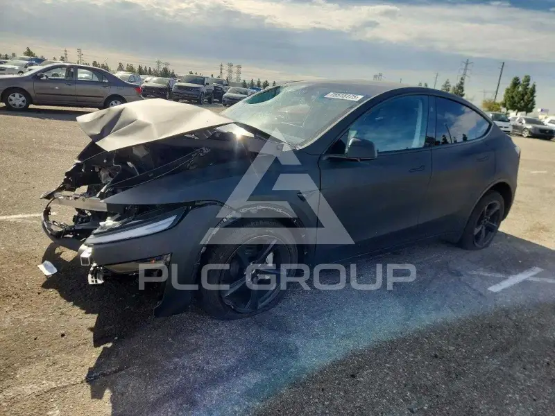 2026 Tesla Model Y фото