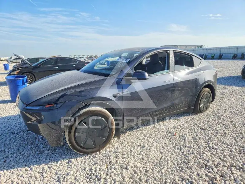 2026 Tesla Model Y фото