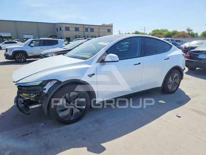 2026 Tesla Model Y photo