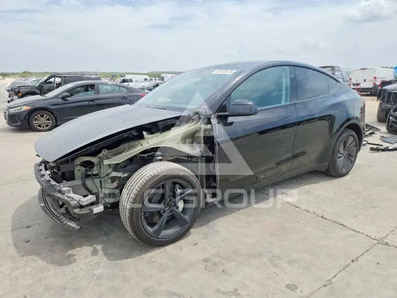 2026 Tesla Model Y фото