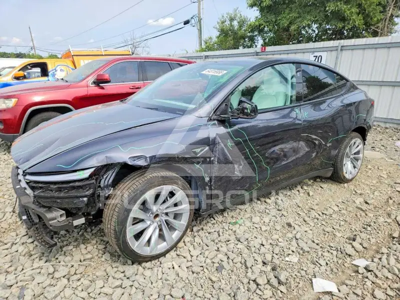 2026 Tesla Model Y фото