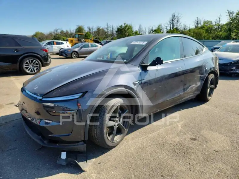 2026 Tesla Model Y фото