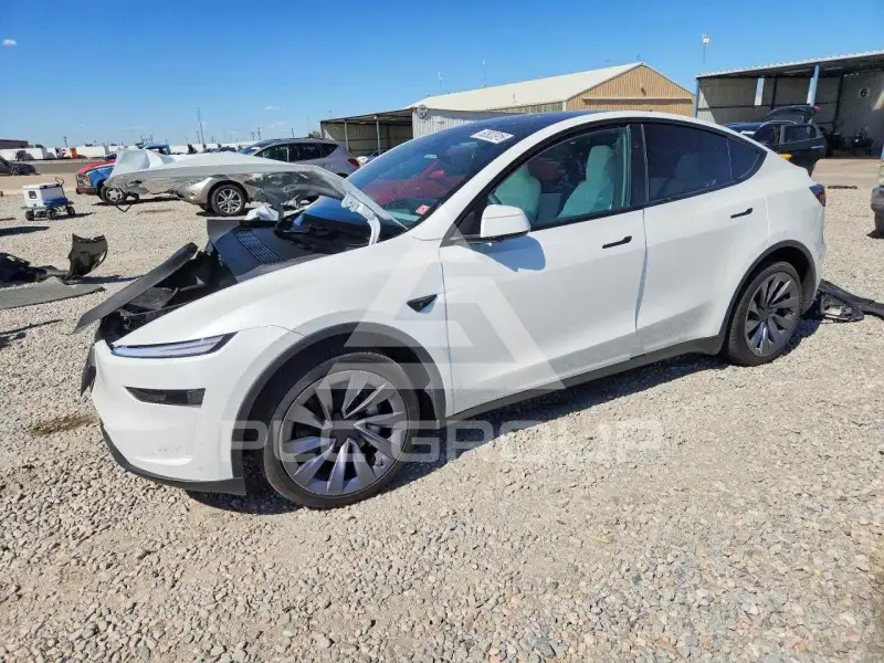 2026 Tesla Model Y фото
