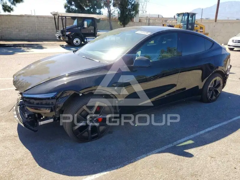 2026 Tesla Model Y фото