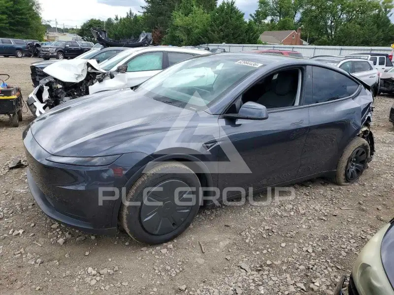 2026 Tesla Model Y фото