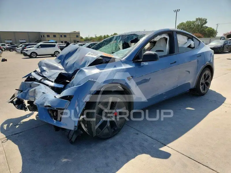 2026 Tesla Model Y photo