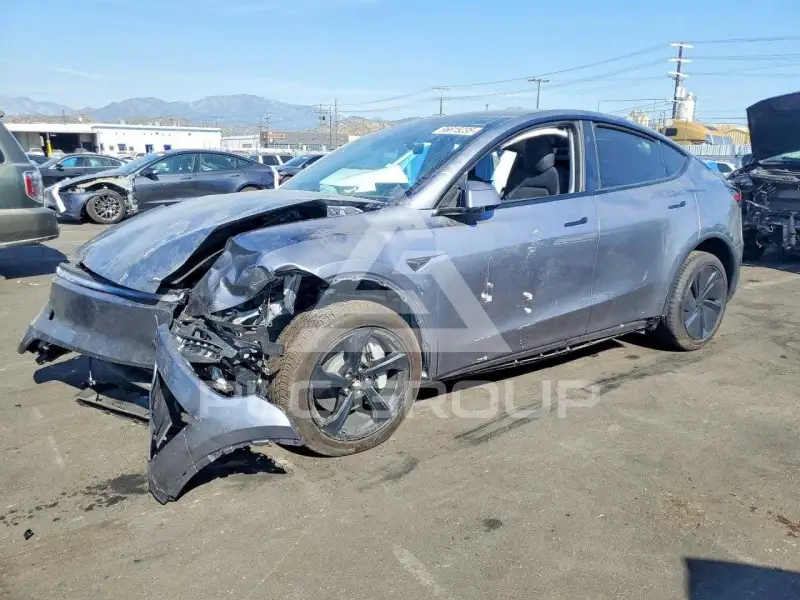 2026 Tesla Model Y фото