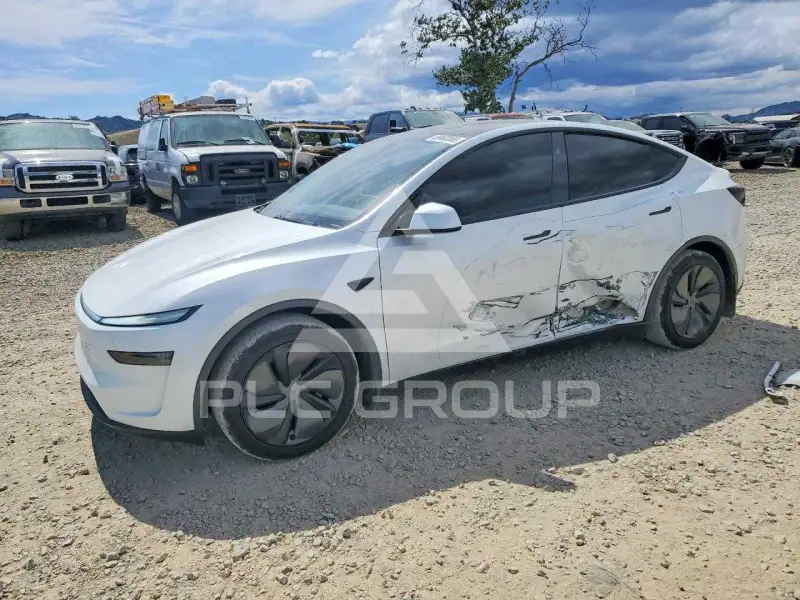 2026 Tesla Model Y фото