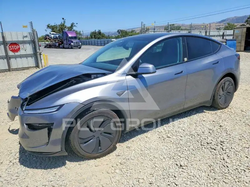 2026 Tesla Model Y photo