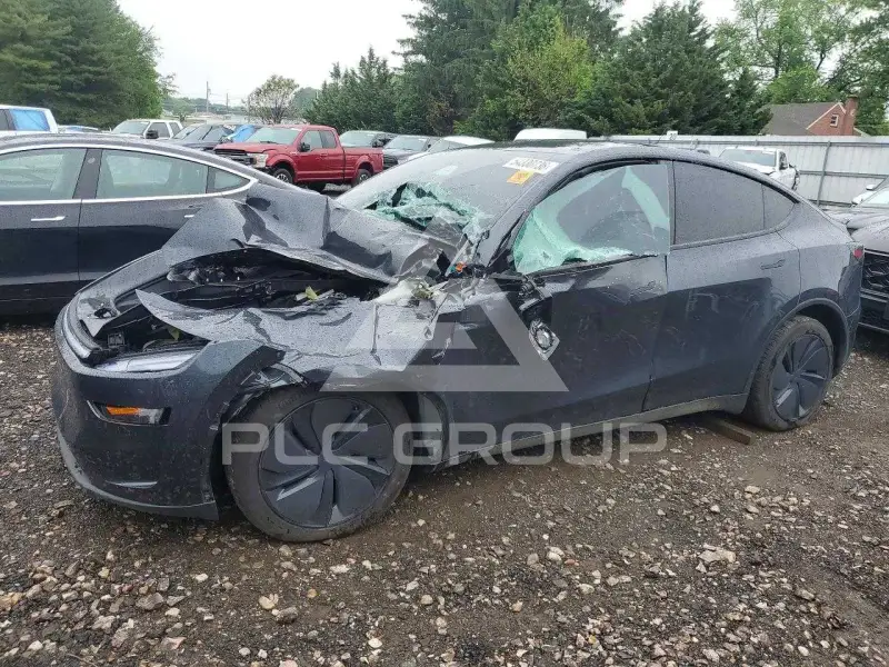 2026 Tesla Model Y photo