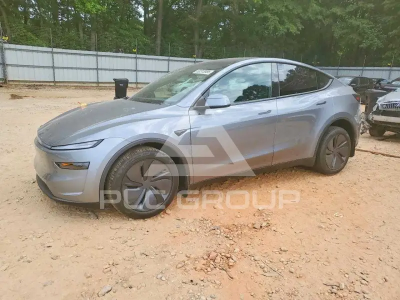 2026 Tesla Model Y photo