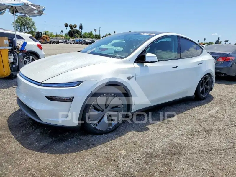 2026 Tesla Model Y фото