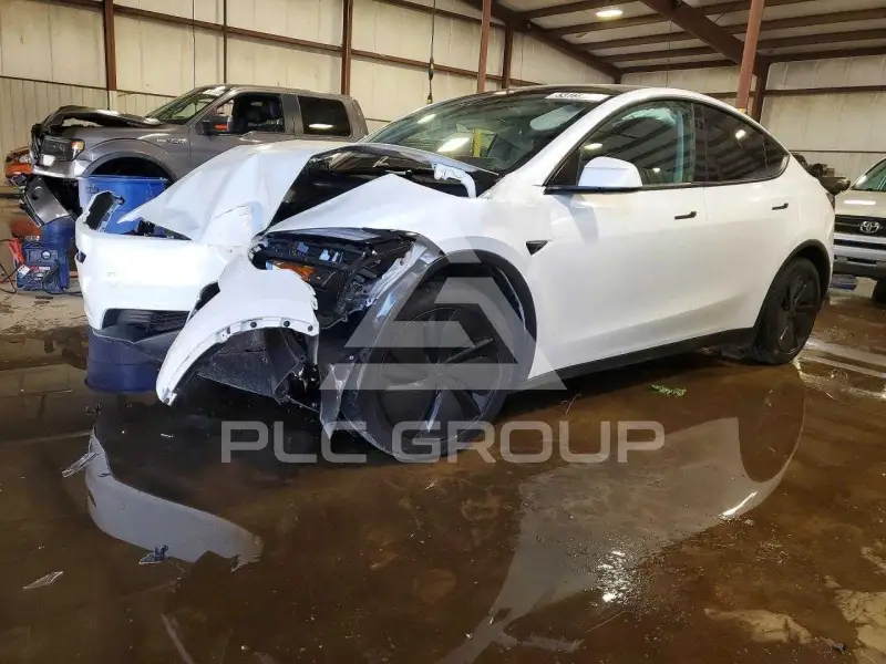 2026 Tesla Model Y фото
