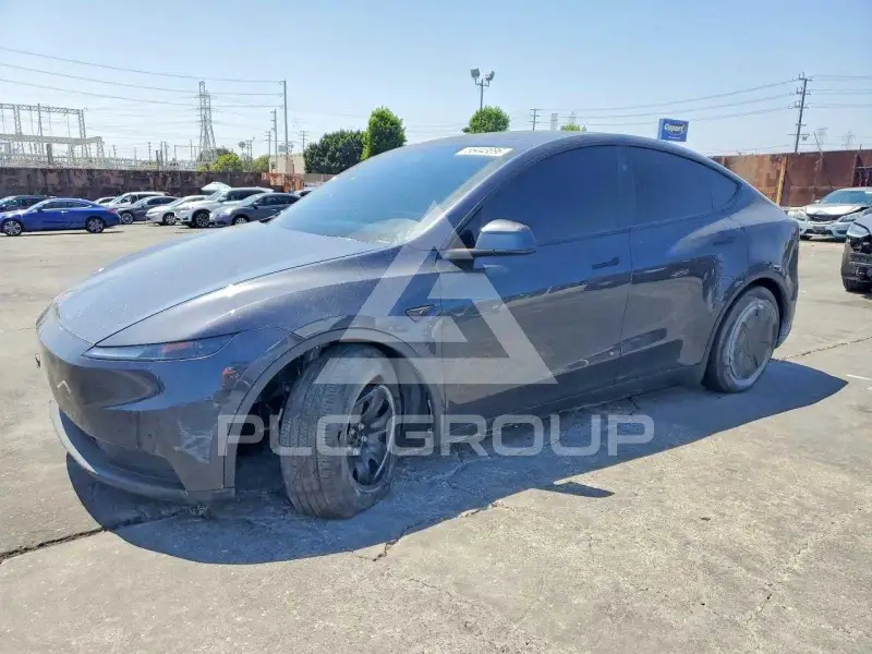 2026 Tesla Model Y фото