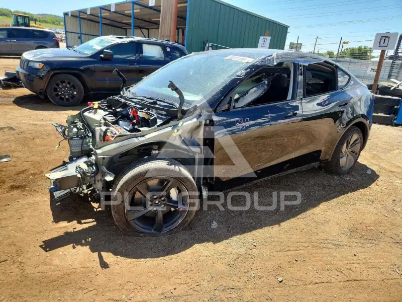2026 Tesla Model Y фото