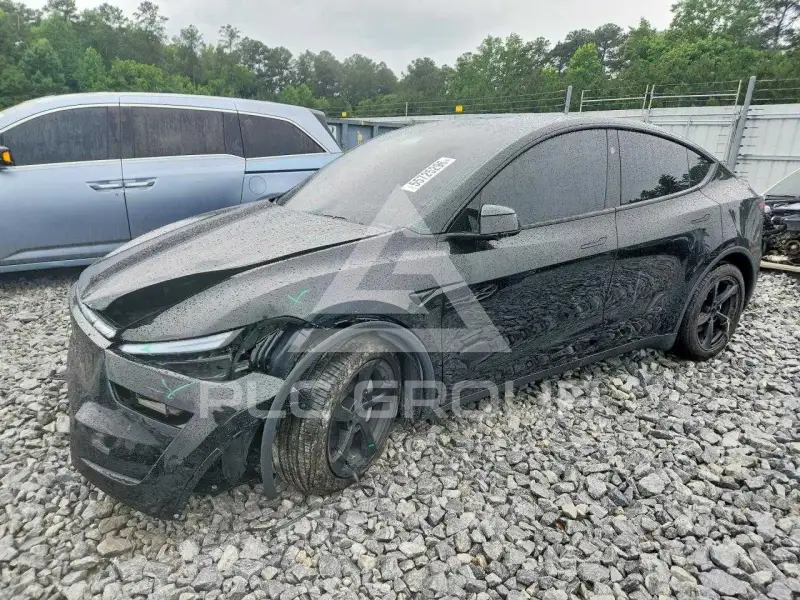2026 Tesla Model Y фото
