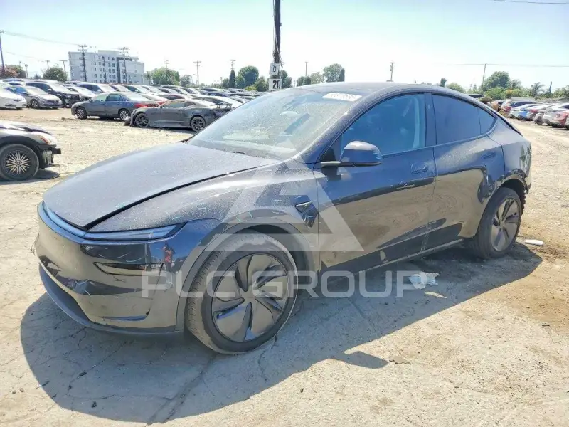 2026 Tesla Model Y фото