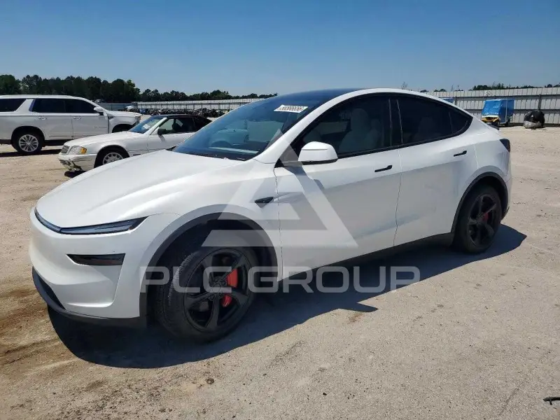 2026 Tesla Model Y фото