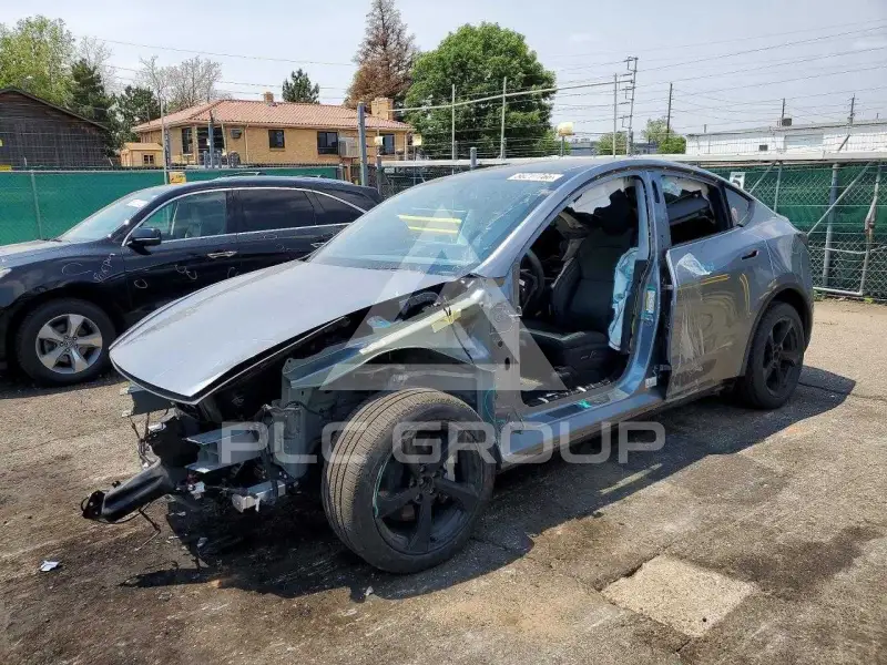 2026 Tesla Model Y photo