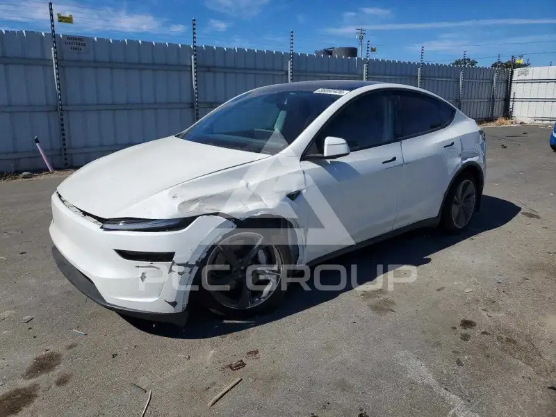 2026 Tesla Model Y фото