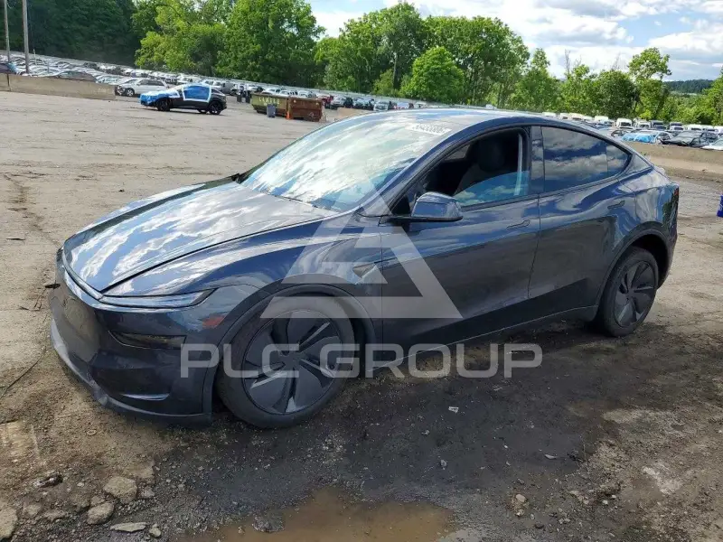 2026 Tesla Model Y фото