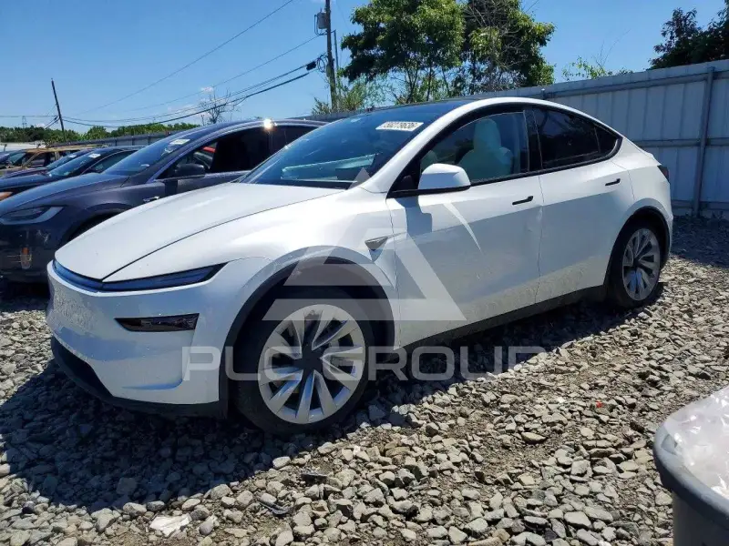 2026 Tesla Model Y фото