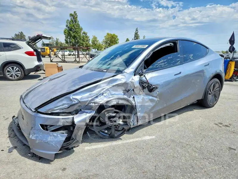 2026 Tesla Model Y photo