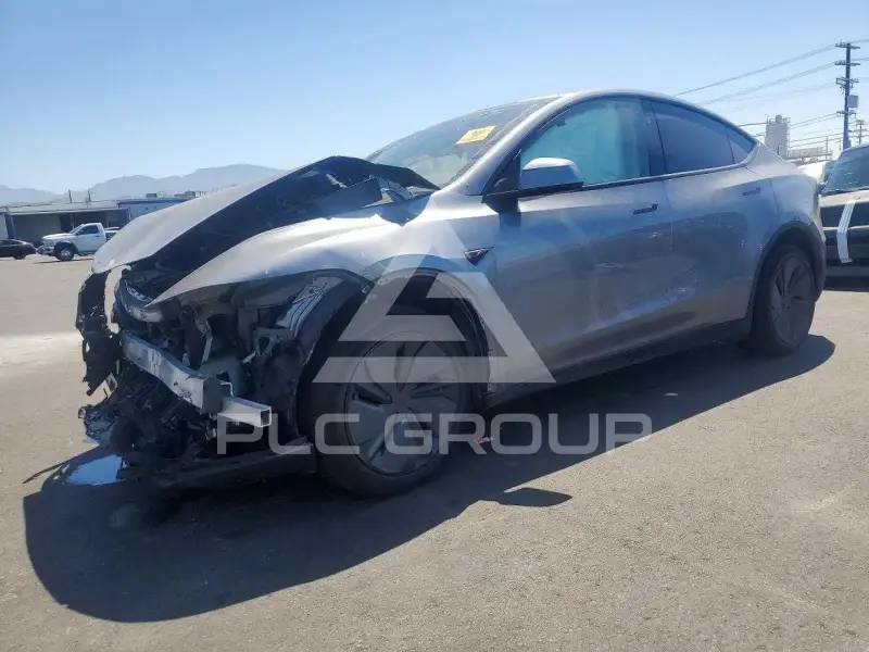 2026 Tesla Model Y фото