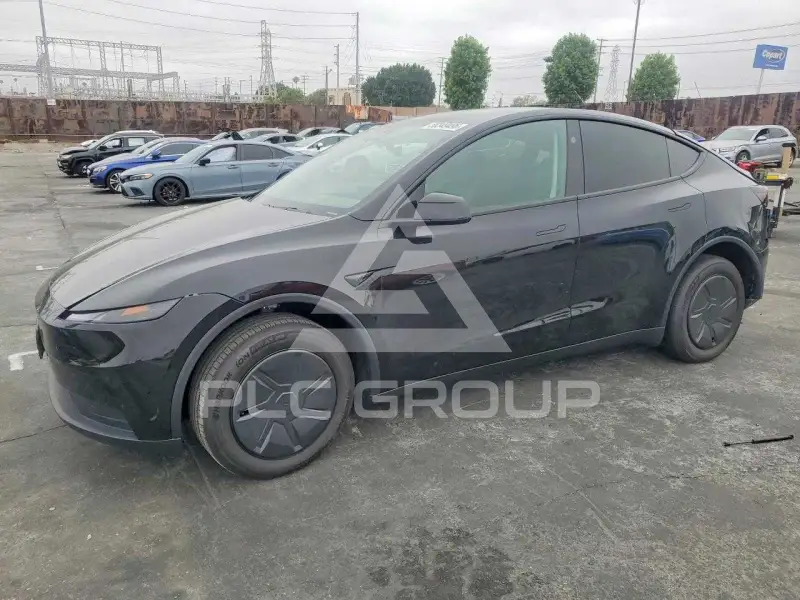 2026 Tesla Model Y фото