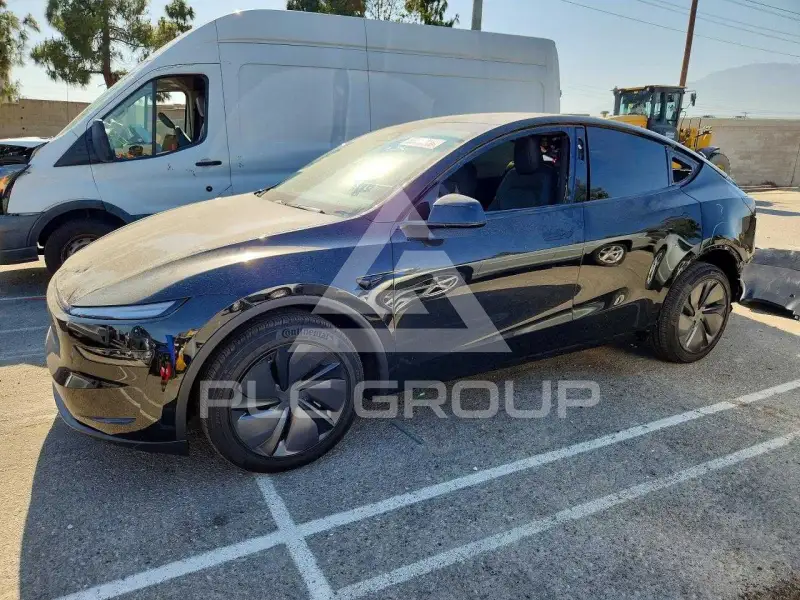 2026 Tesla Model Y photo