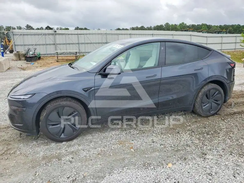 2026 Tesla Model Y фото