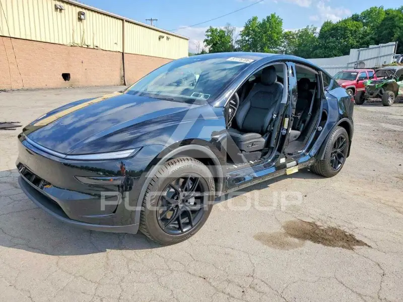 2026 Tesla Model Y photo